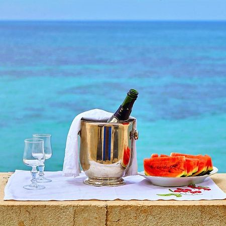 Be Mediterraneo, In Centro Sul Mare - In The Center Beach Front - 80 Mq Trapani Kültér fotó